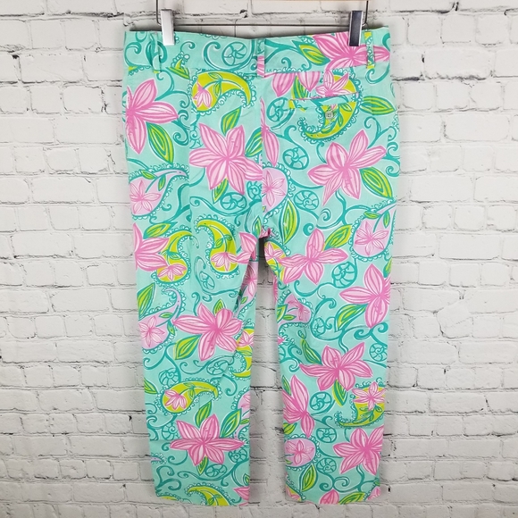 LILLY PULITZER | floral cropped stretch capri pants - Picture 3 of 8